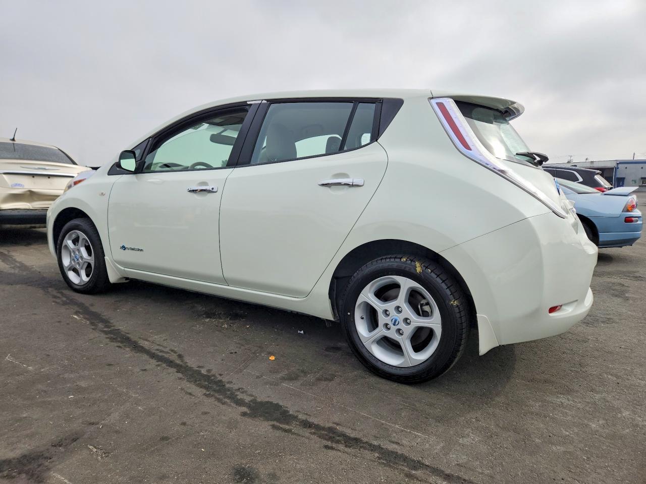 2012 NISSAN LEAF