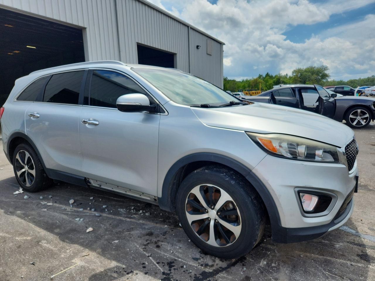 2016 KIA SORENTO