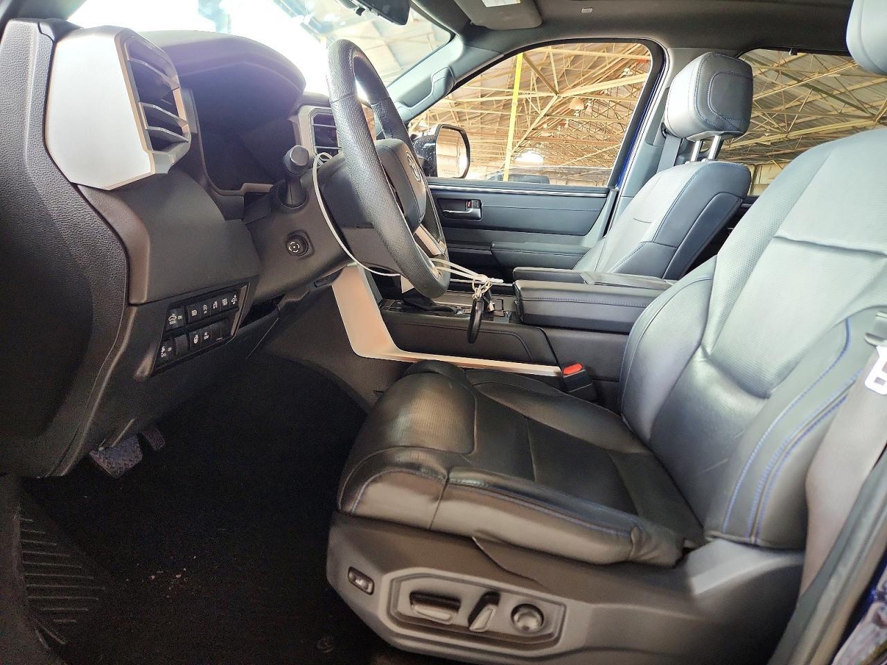 2024 TOYOTA TUNDRA