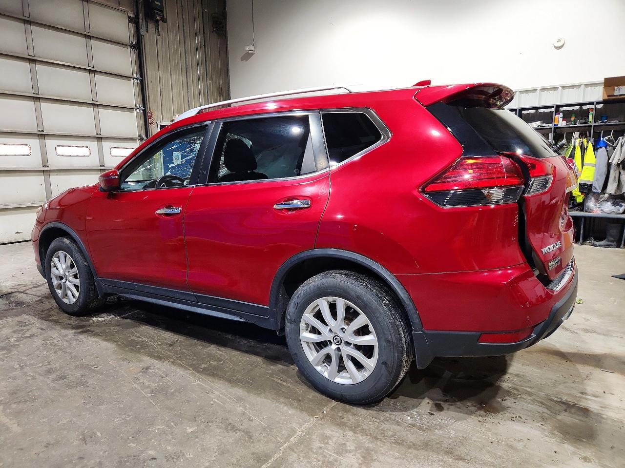 2017 NISSAN ROGUE