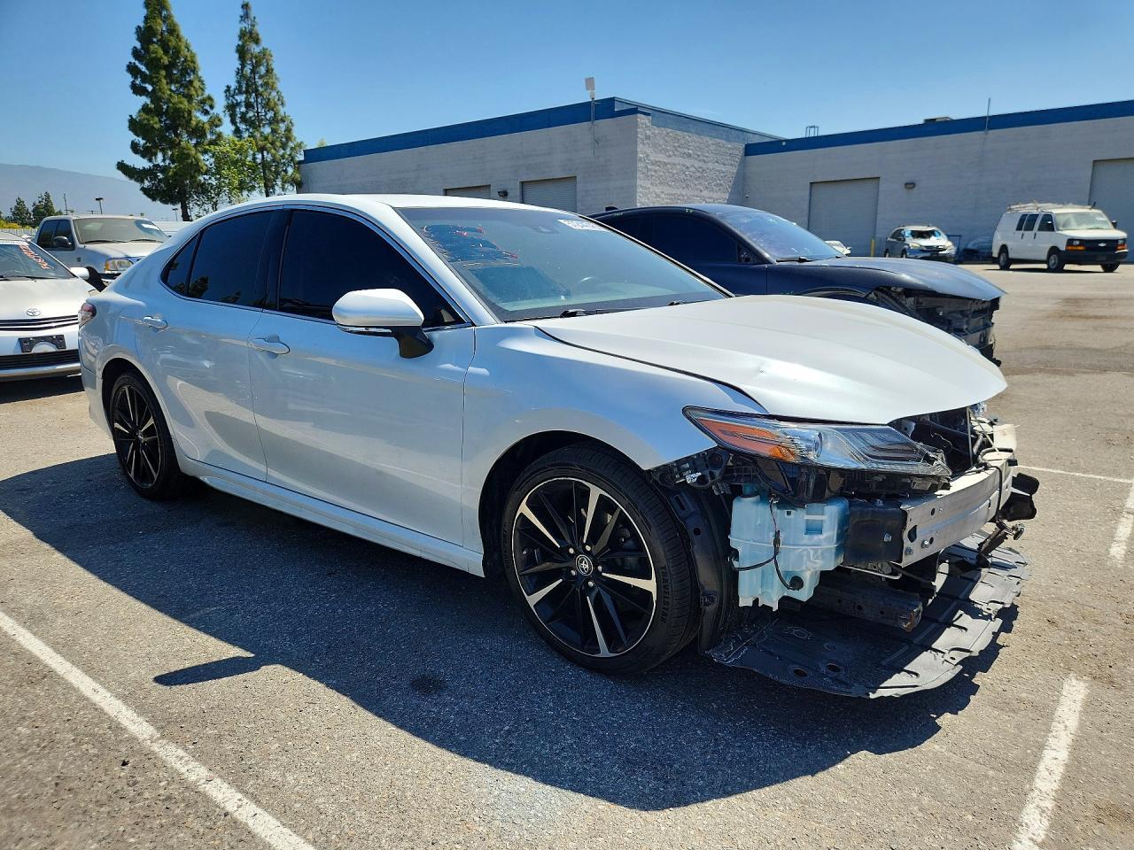 2018 TOYOTA CAMRY