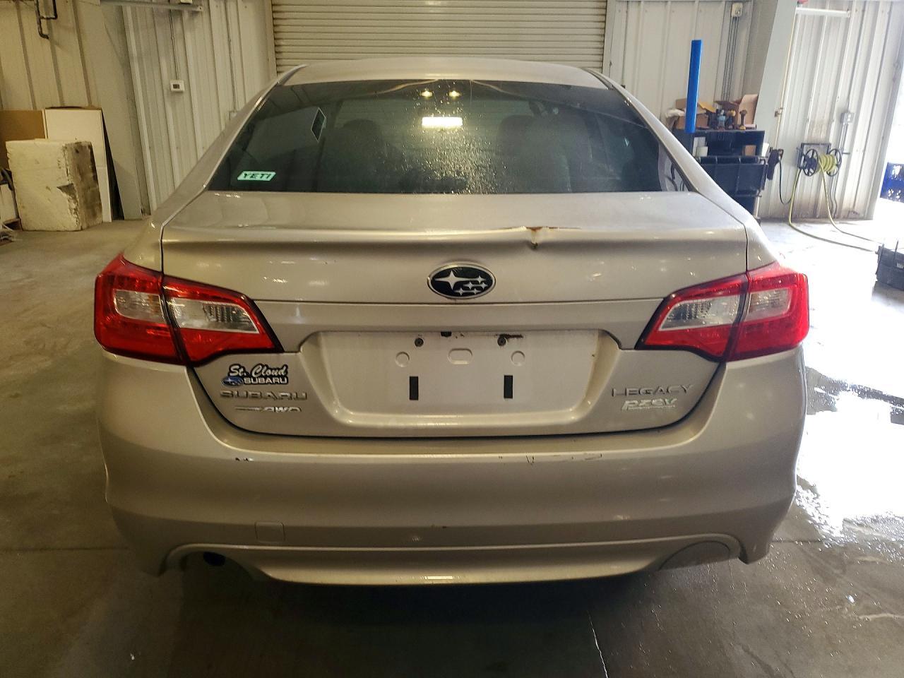 2017 SUBARU Legacy