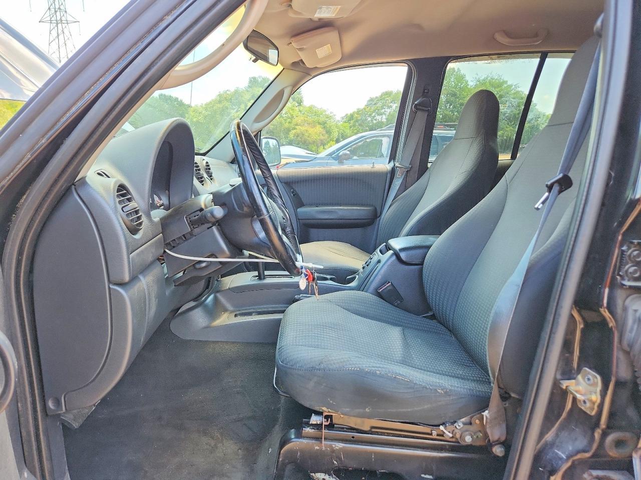 2002 JEEP Liberty