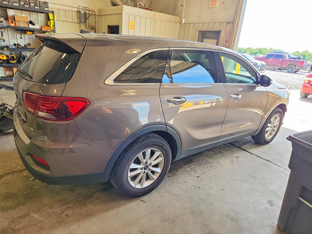 2020 KIA SORENTO