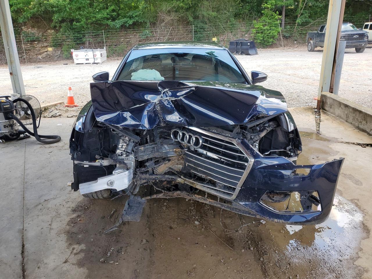 2019 AUDI A6