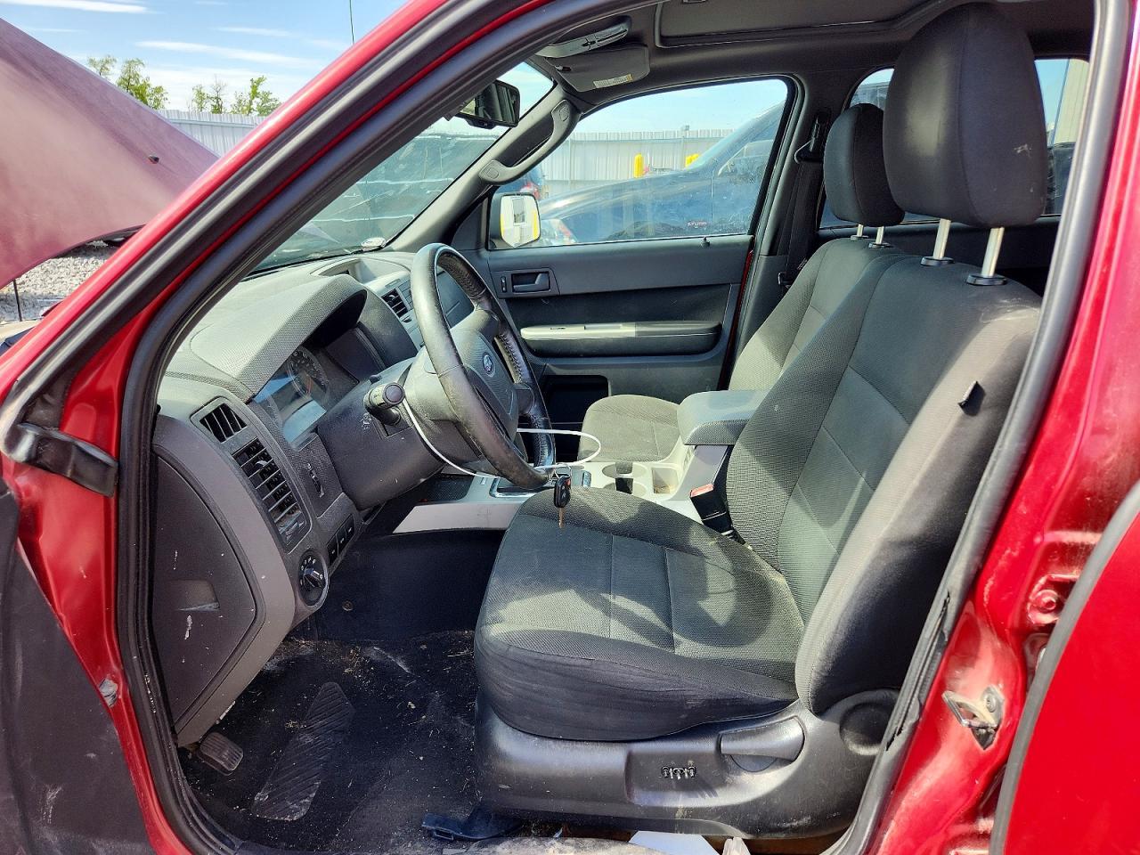 2009 FORD ESCAPE