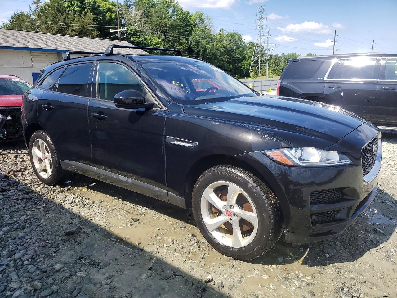2017 JAGUAR F-Pace