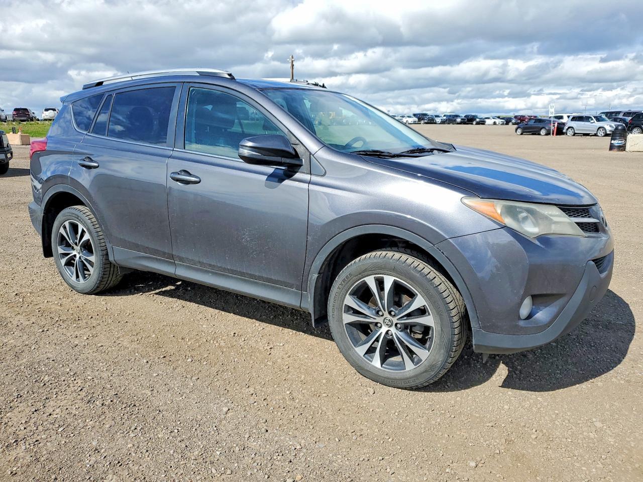 2015 TOYOTA RAV4
