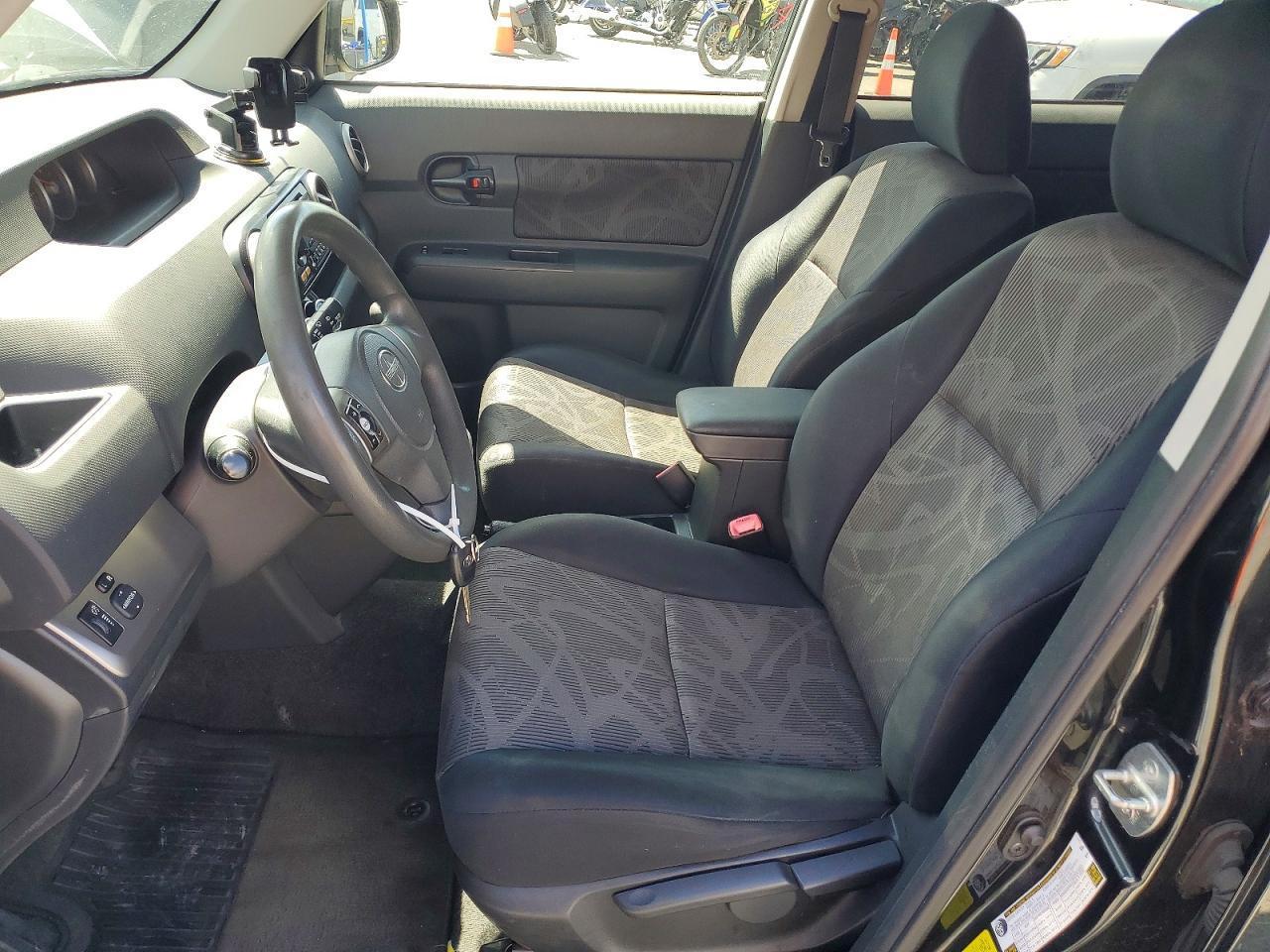 2013 SCION xB