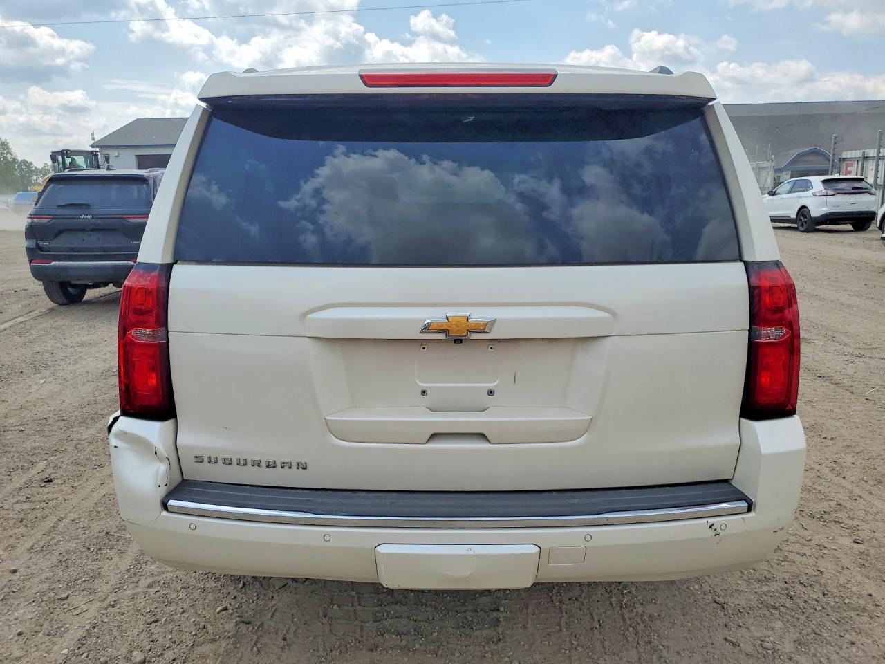 2015 CHEVROLET Suburban