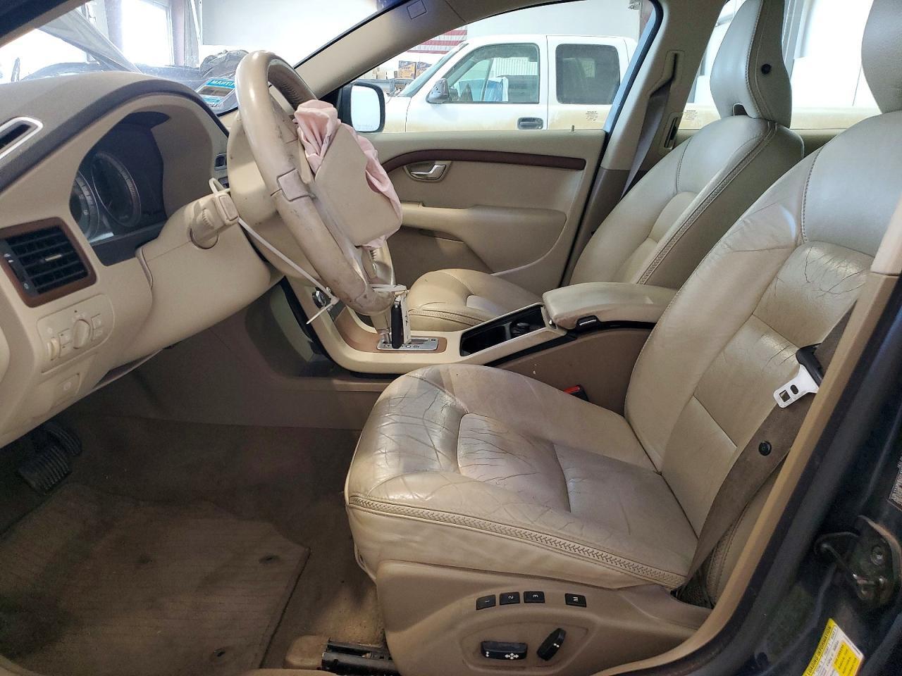 2010 VOLVO XC70
