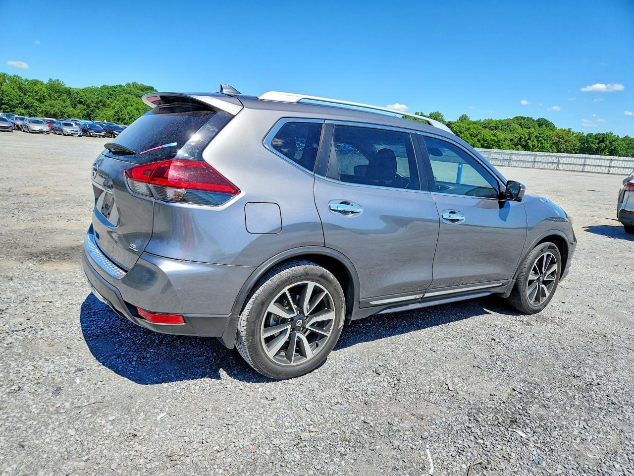 2018 NISSAN ROGUE
