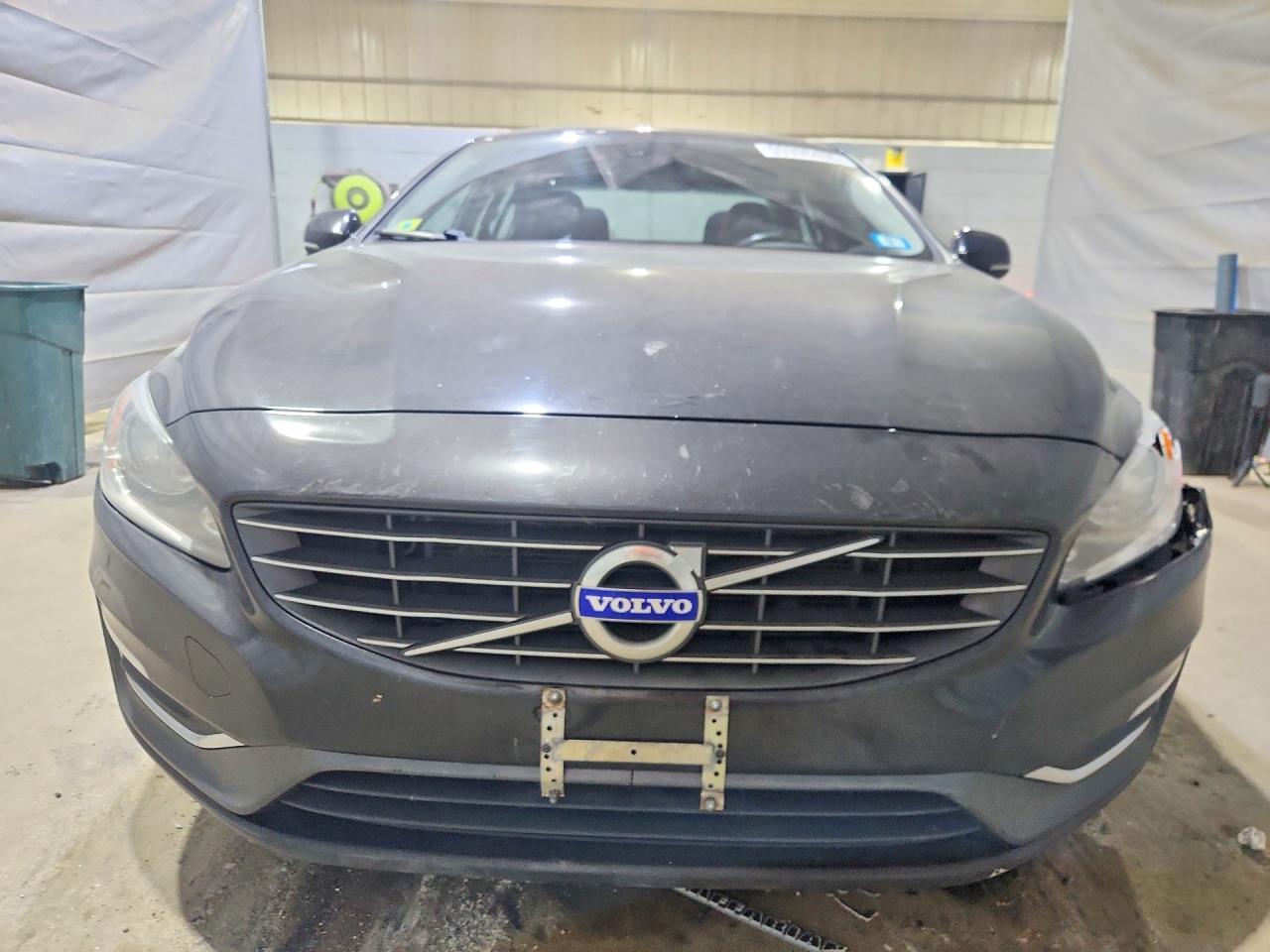 2014 VOLVO S60