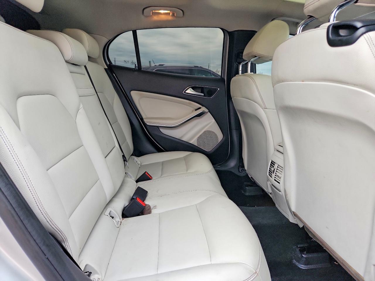 2016 MERCEDES-BENZ GLA-Class