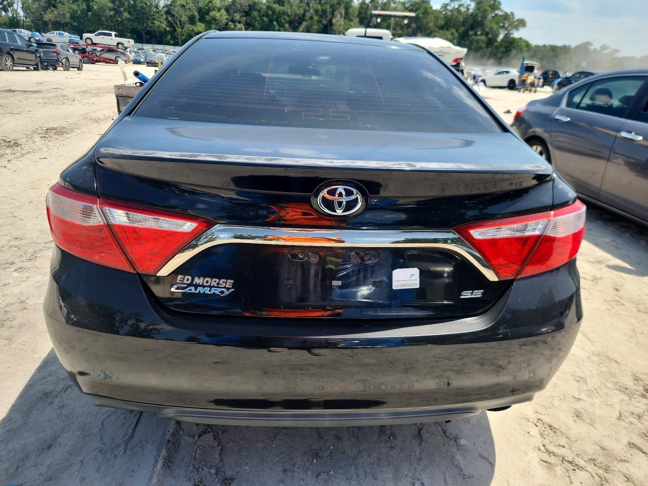 2015 TOYOTA CAMRY