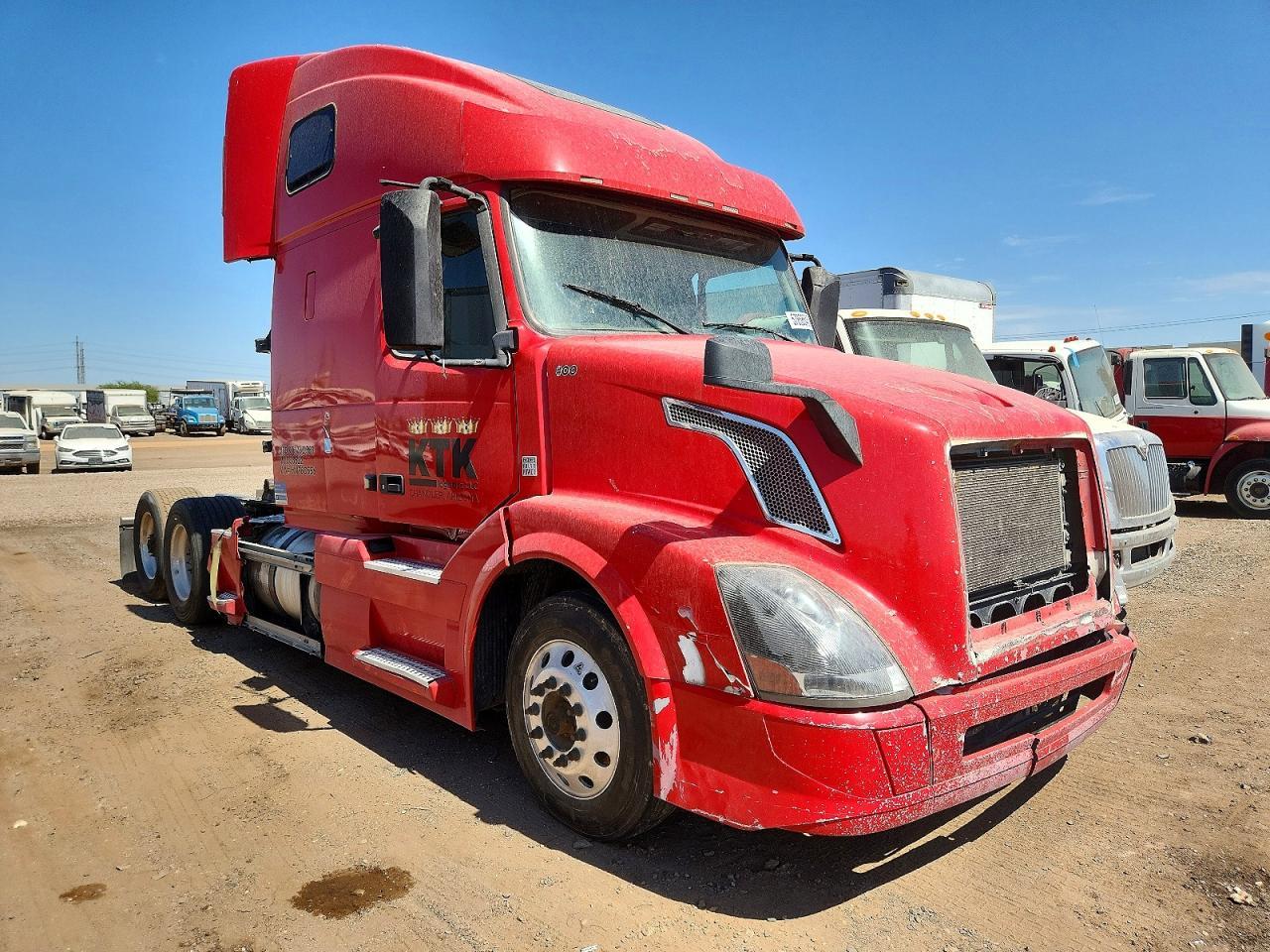 2017 VOLVO VNL