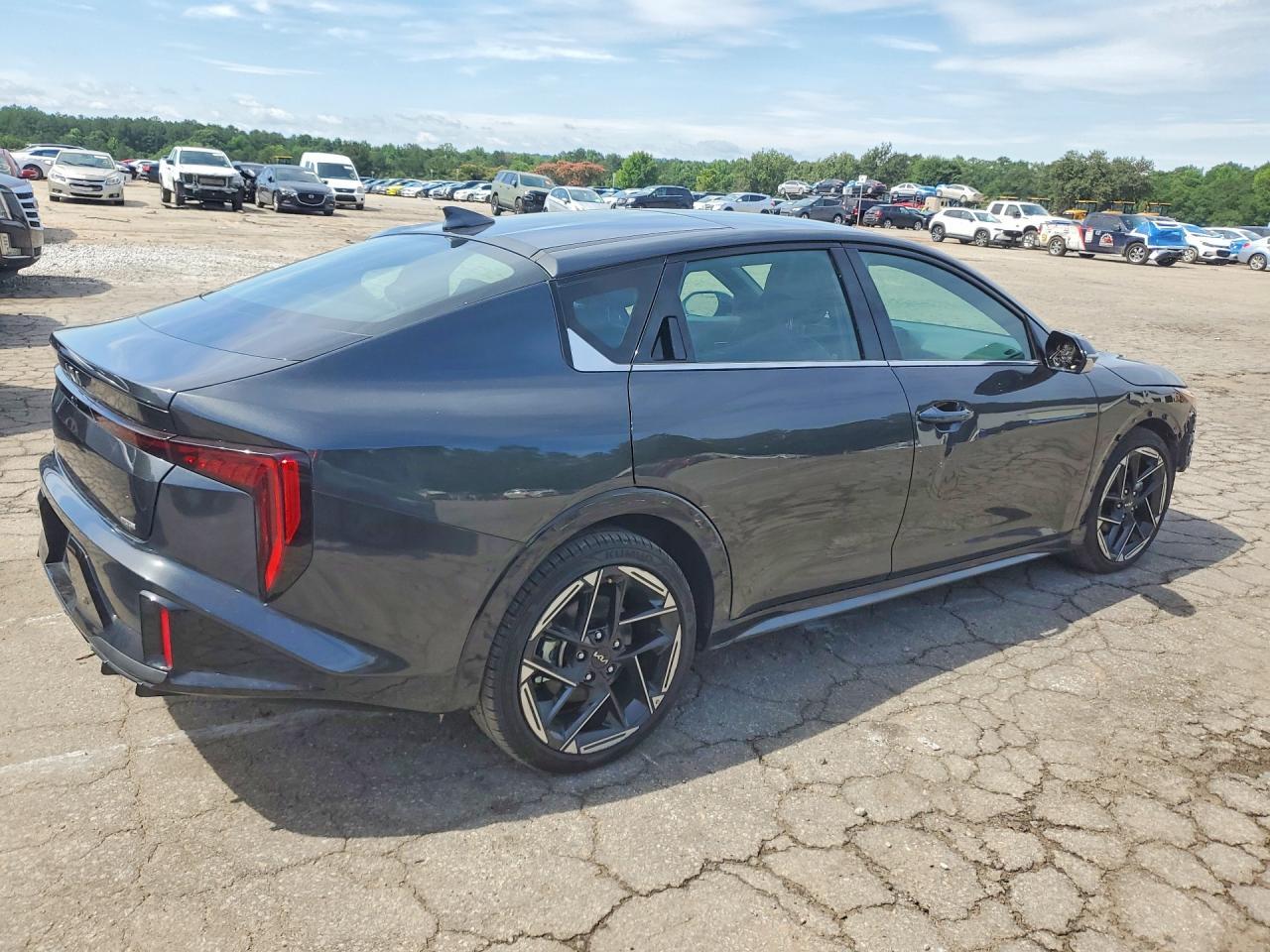 2025 KIA K4