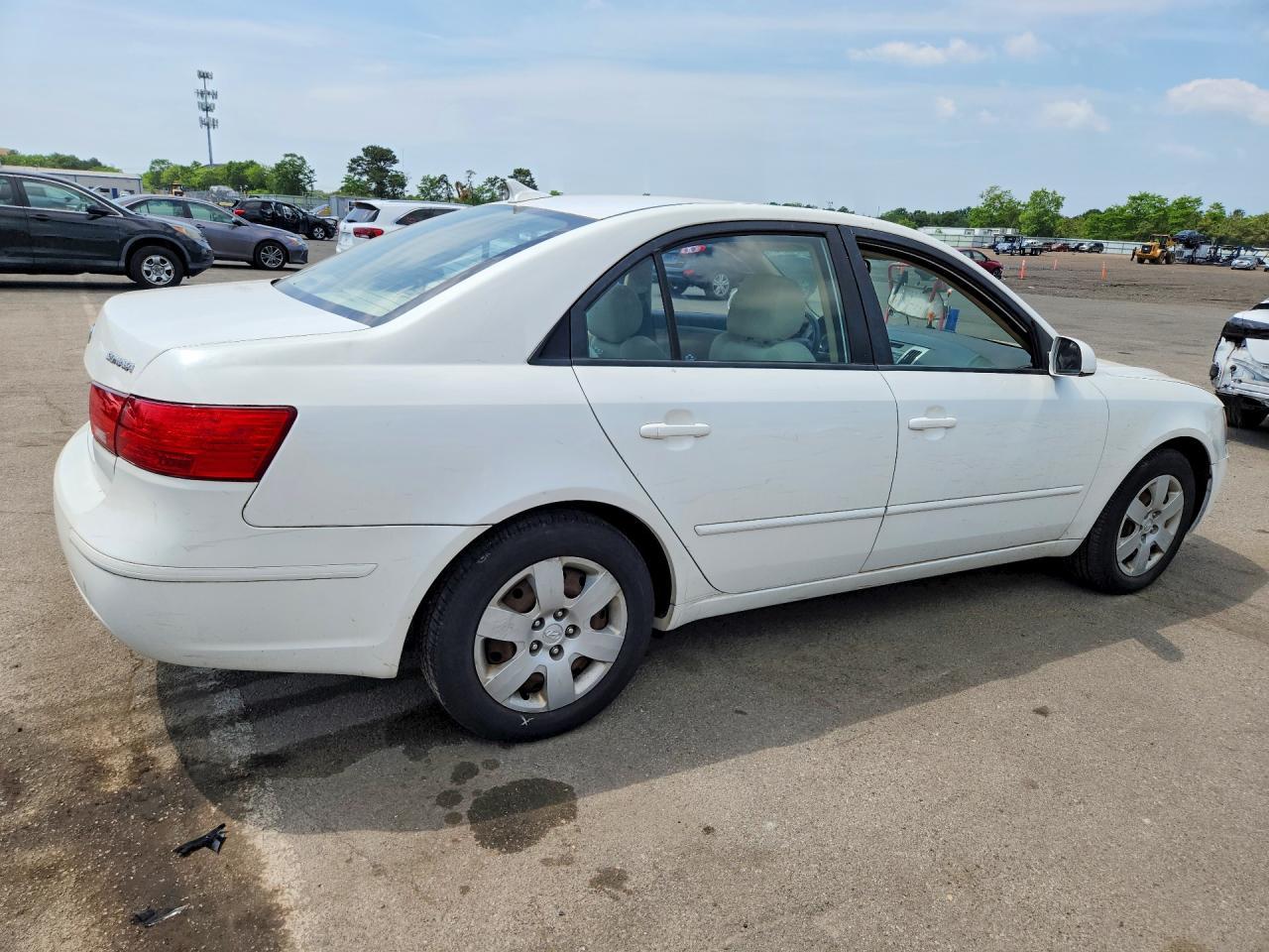 2010 HYUNDAI SONATA
