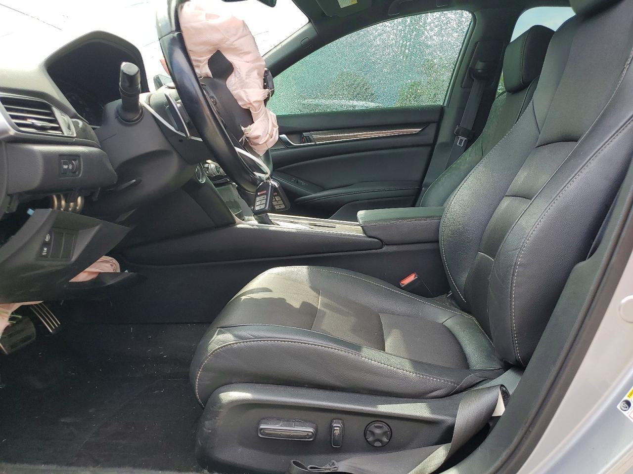 2019 HONDA ACCORD