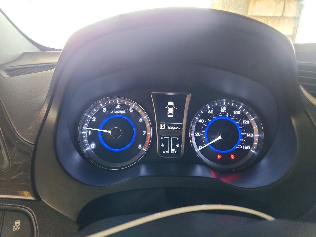 2012 HYUNDAI Azera