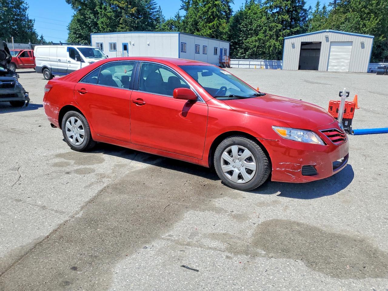 2011 TOYOTA CAMRY