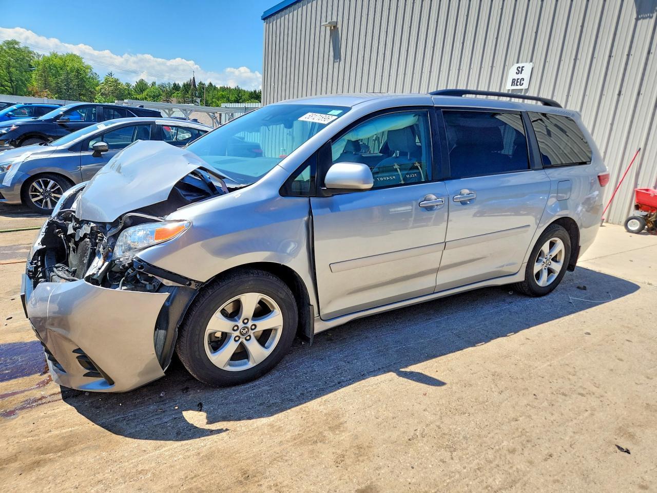 2018 TOYOTA SIENNA