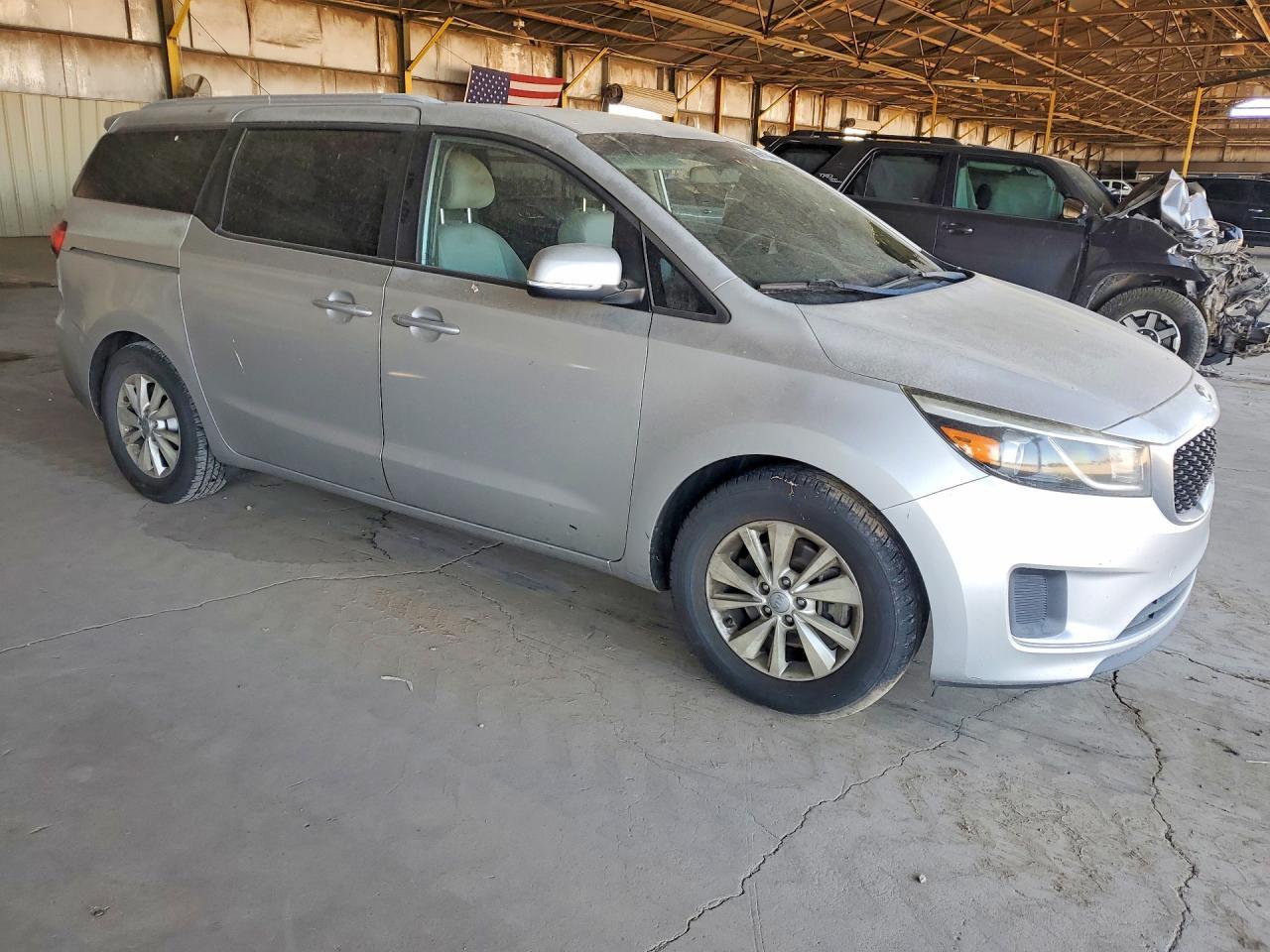 2015 KIA SEDONA