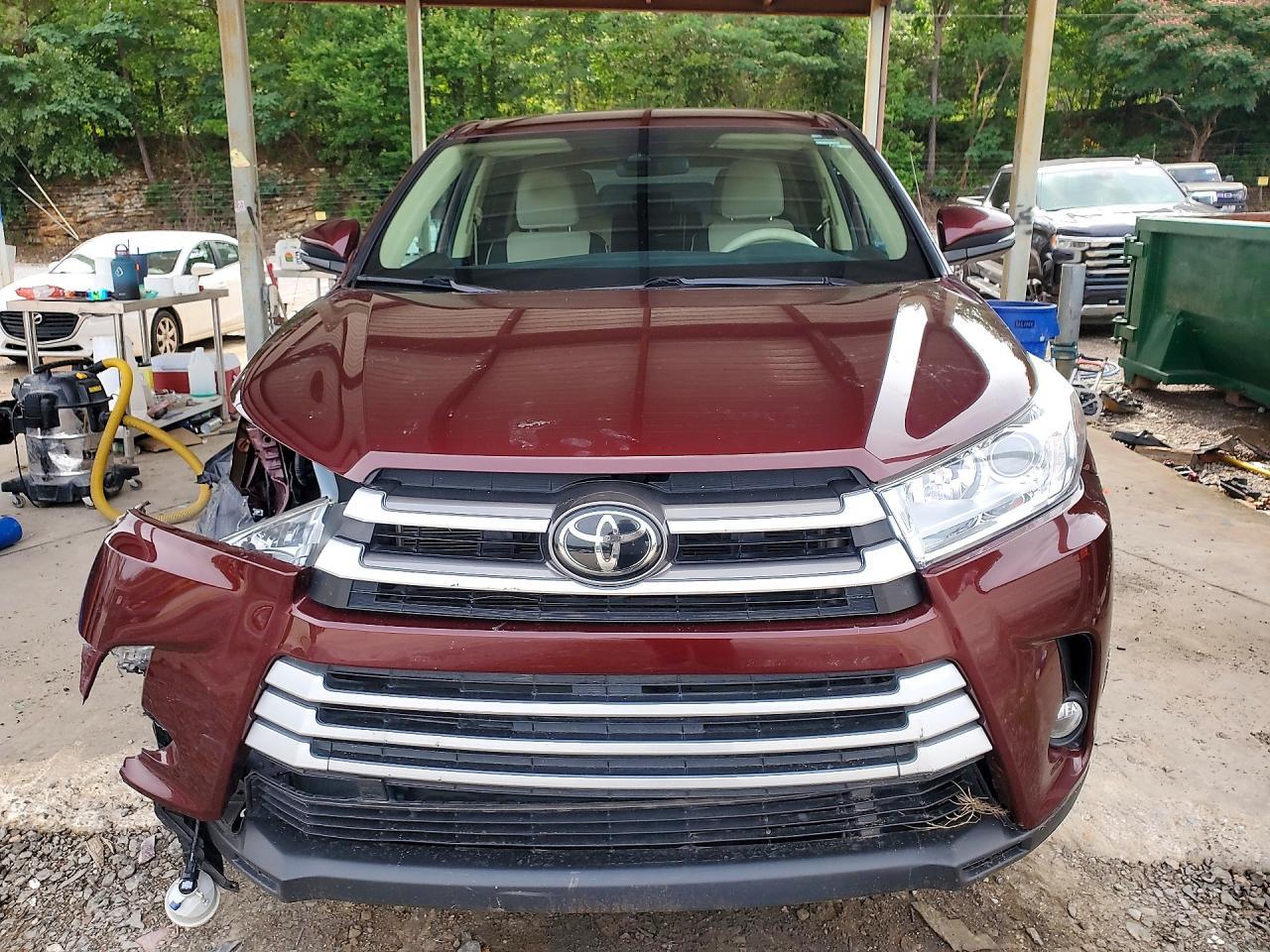 2019 TOYOTA HIGHLANDER