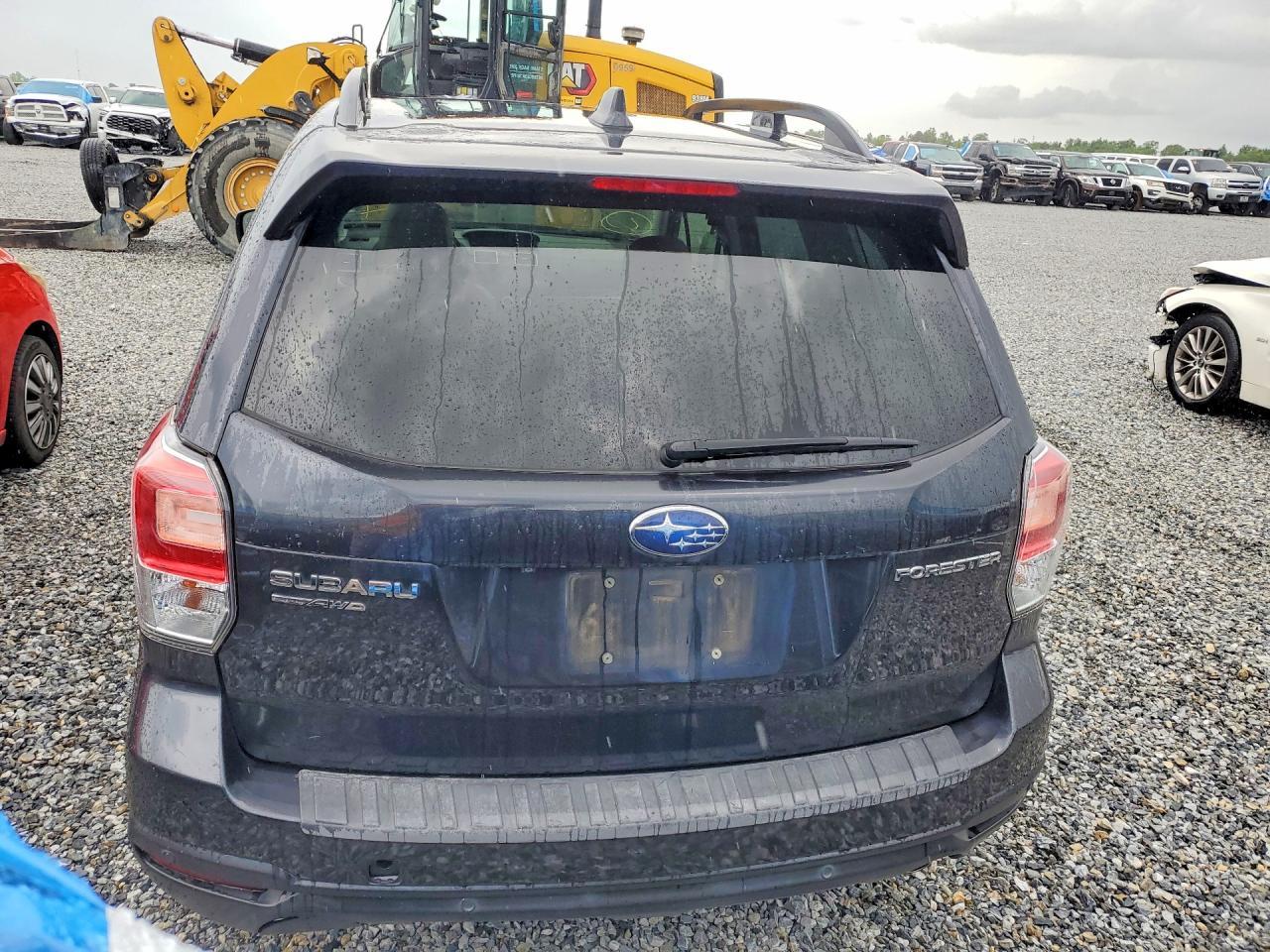 2018 SUBARU FORESTER