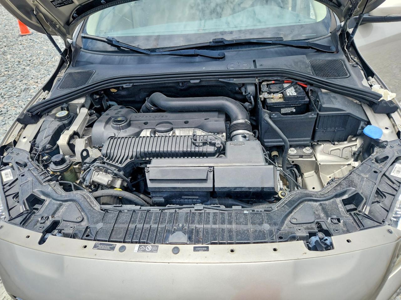 2014 VOLVO S60