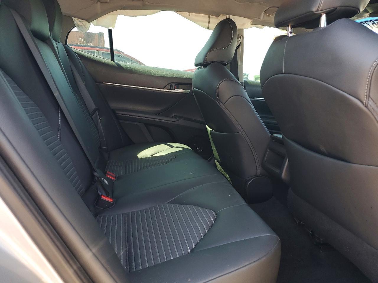 2019 TOYOTA CAMRY