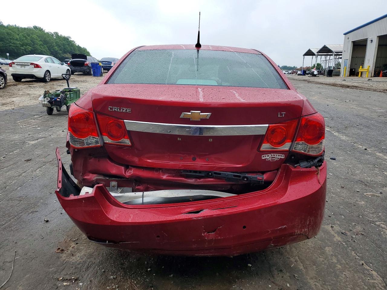 2011 CHEVROLET CRUZE