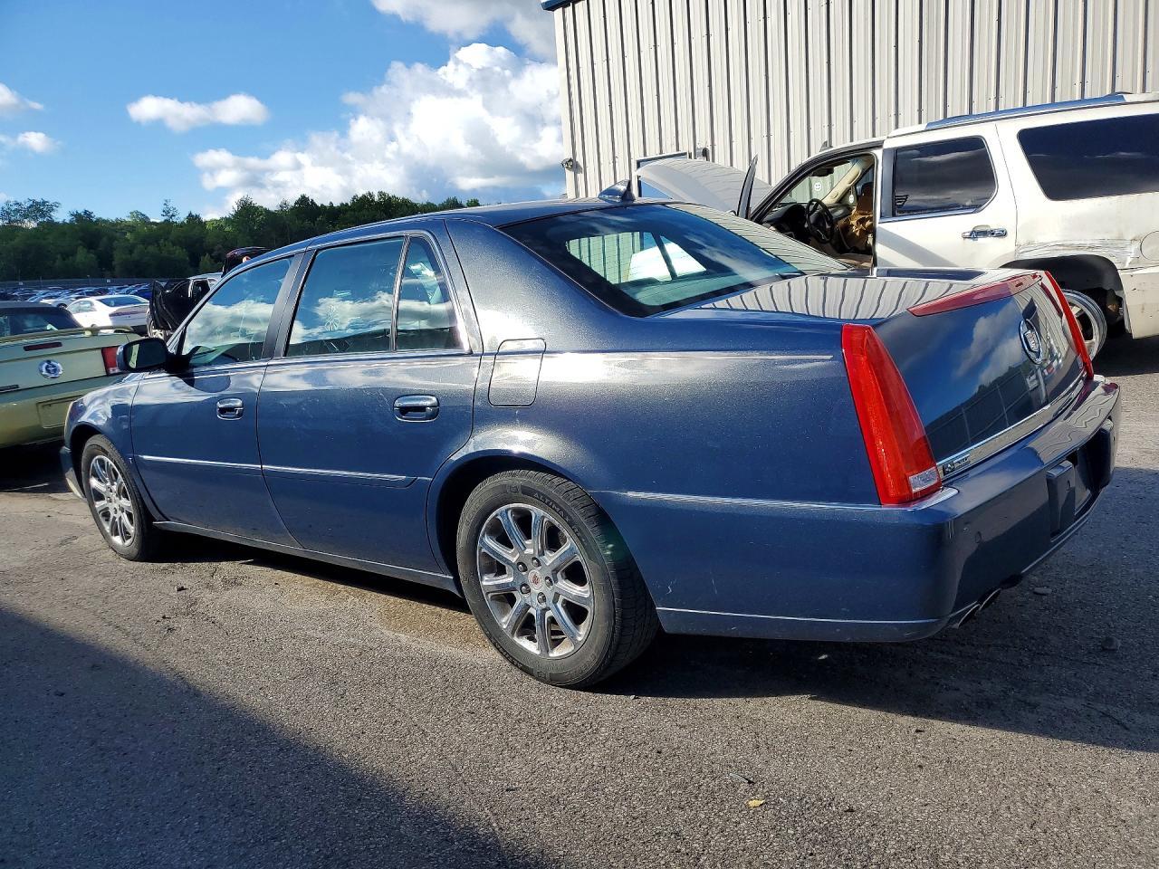 2009 CADILLAC DTS