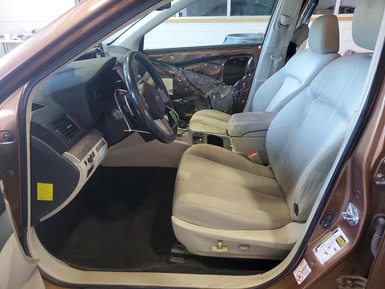 2011 SUBARU Legacy