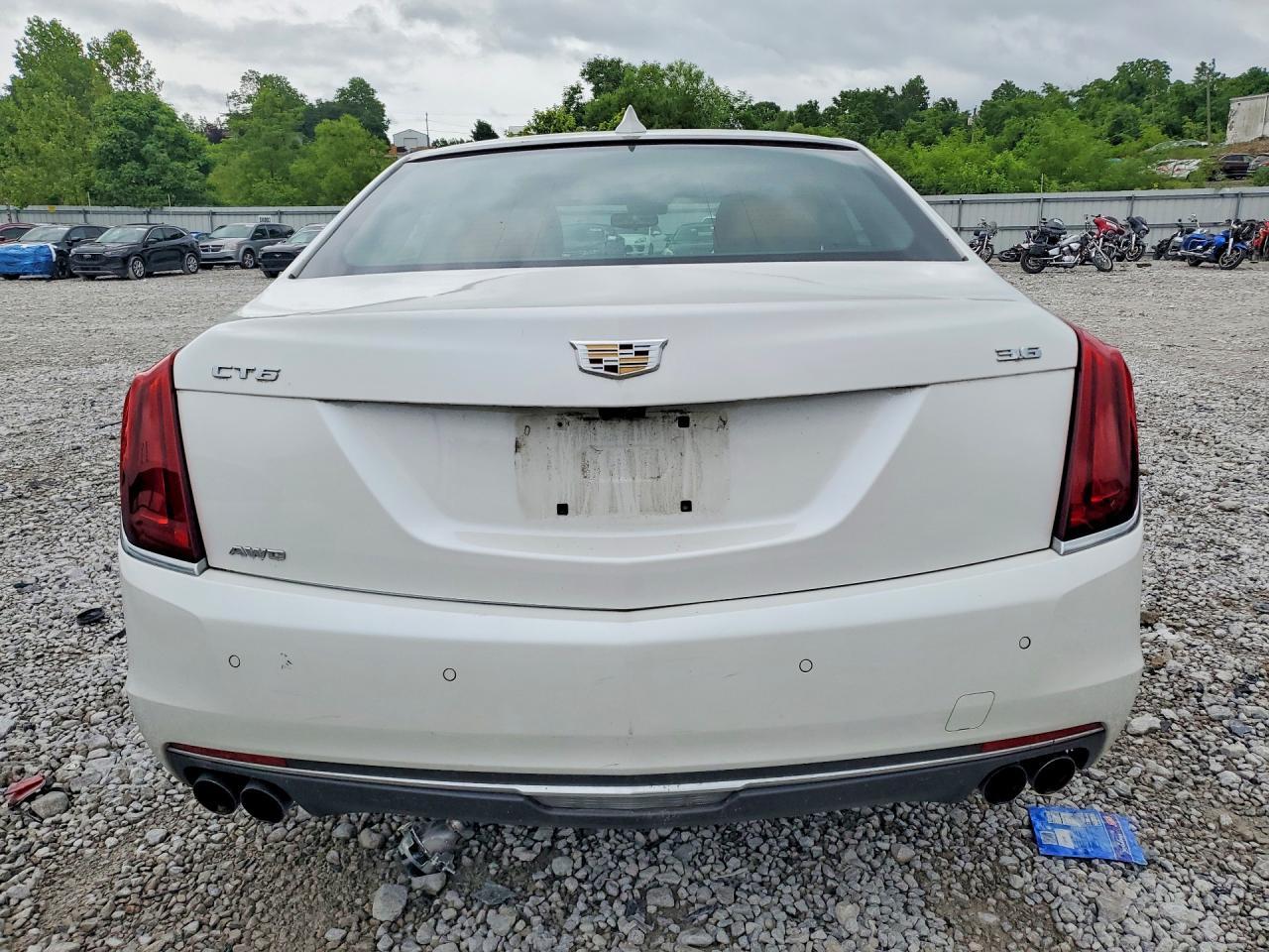 2017 CADILLAC CT6