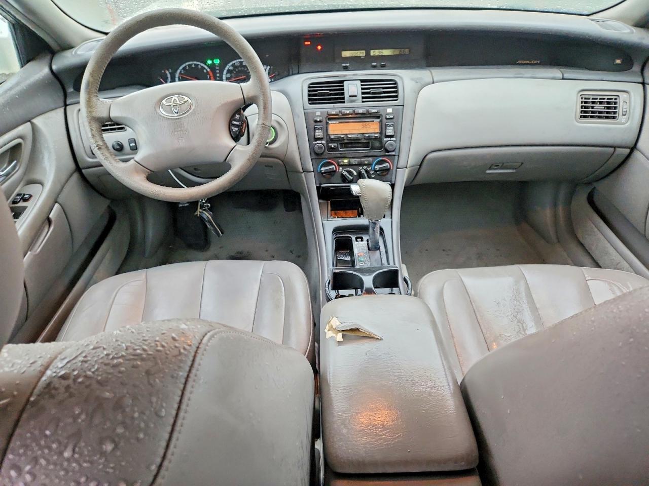 2002 TOYOTA Avalon