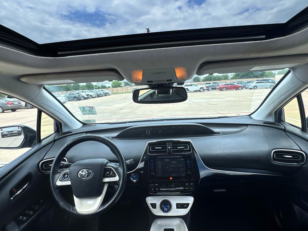 2016 TOYOTA PRIUS