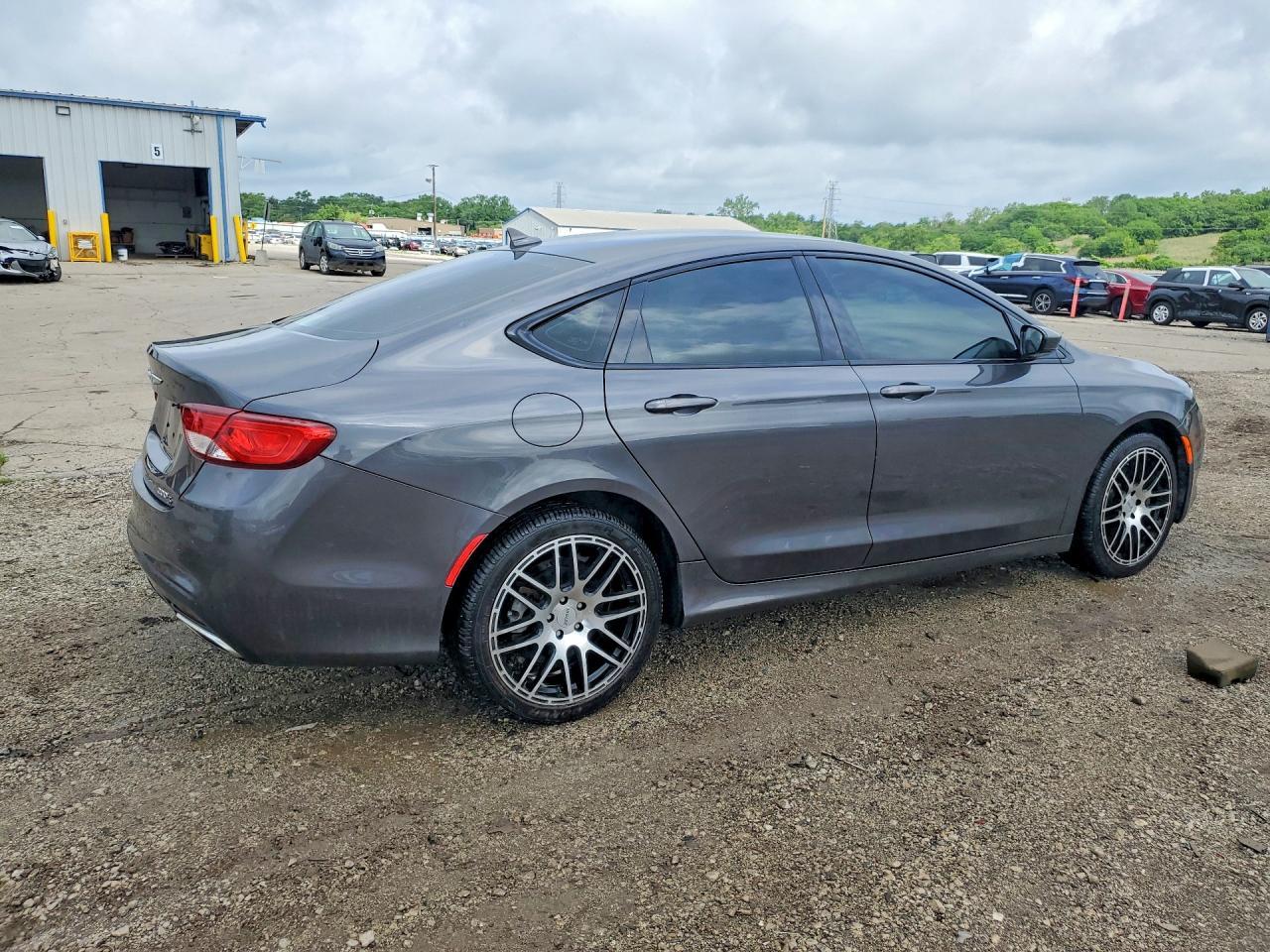2015 CHRYSLER 200