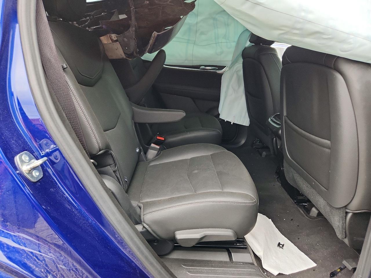 2025 CADILLAC XT6
