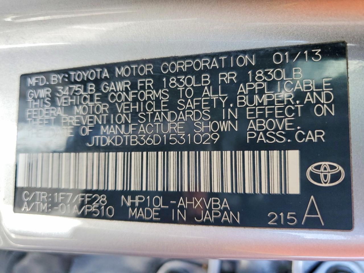 2013 TOYOTA Prius c
