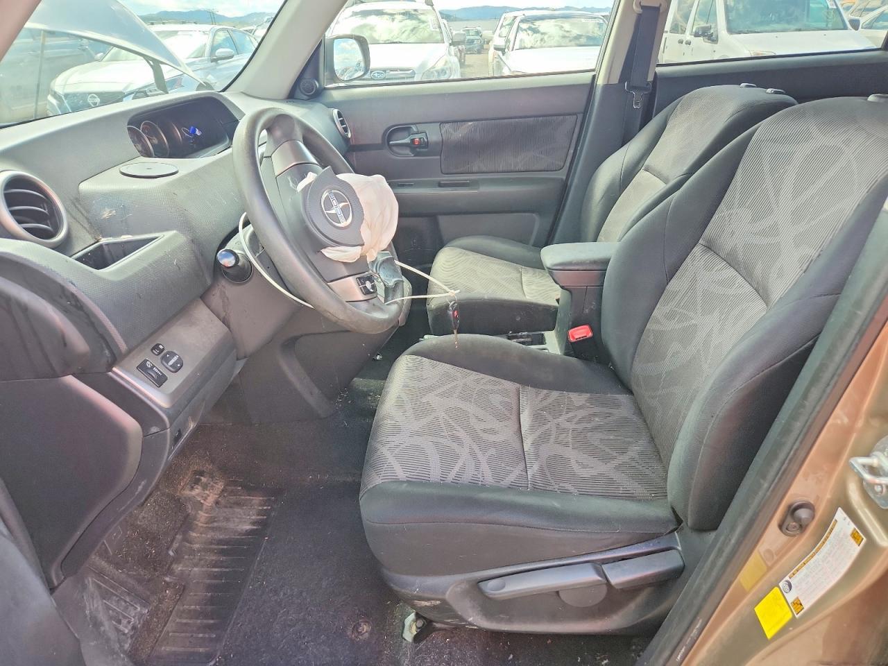 2013 SCION xB