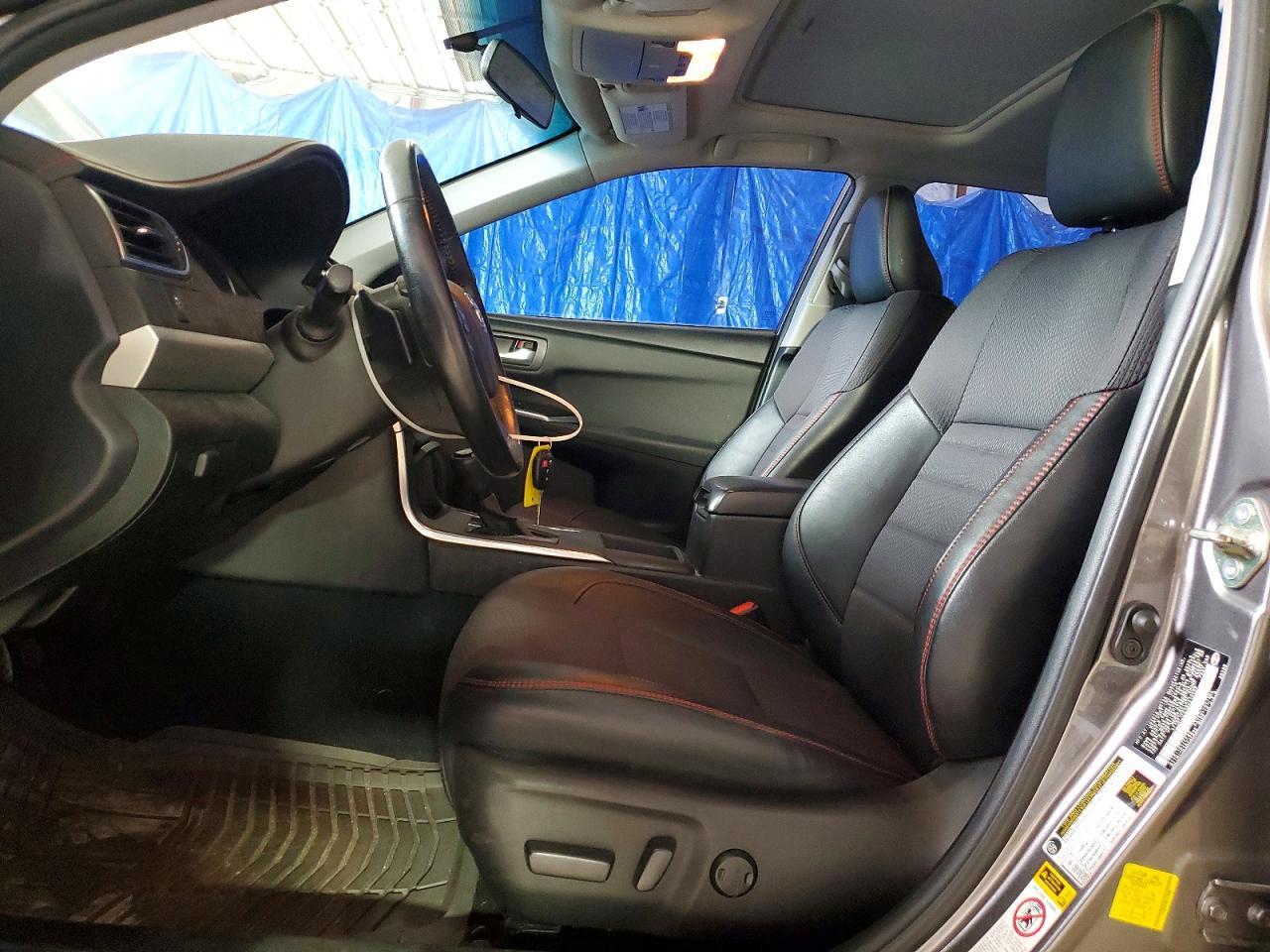 2016 TOYOTA CAMRY