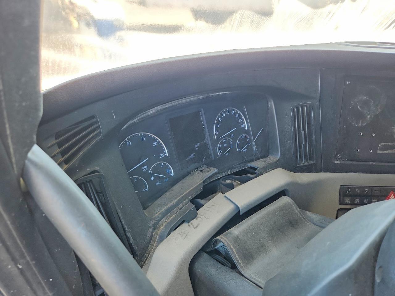 2019 FREIGHTLINER CASCADIA 126