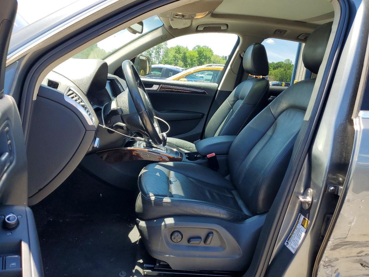 2012 AUDI Q5