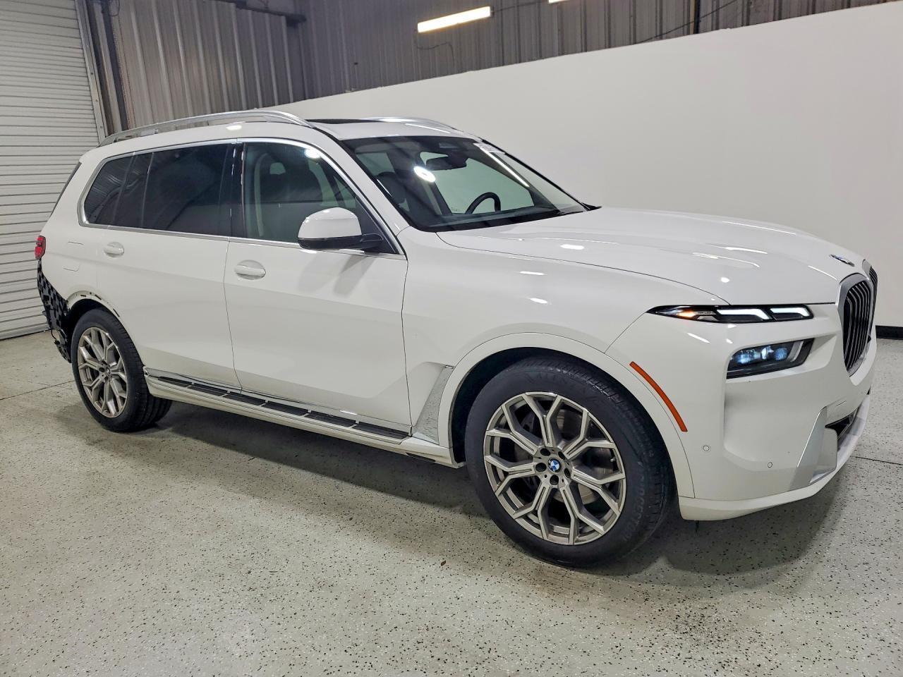 2026 BMW X7