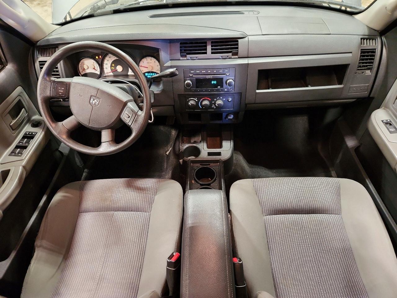 2010 DODGE Dakota