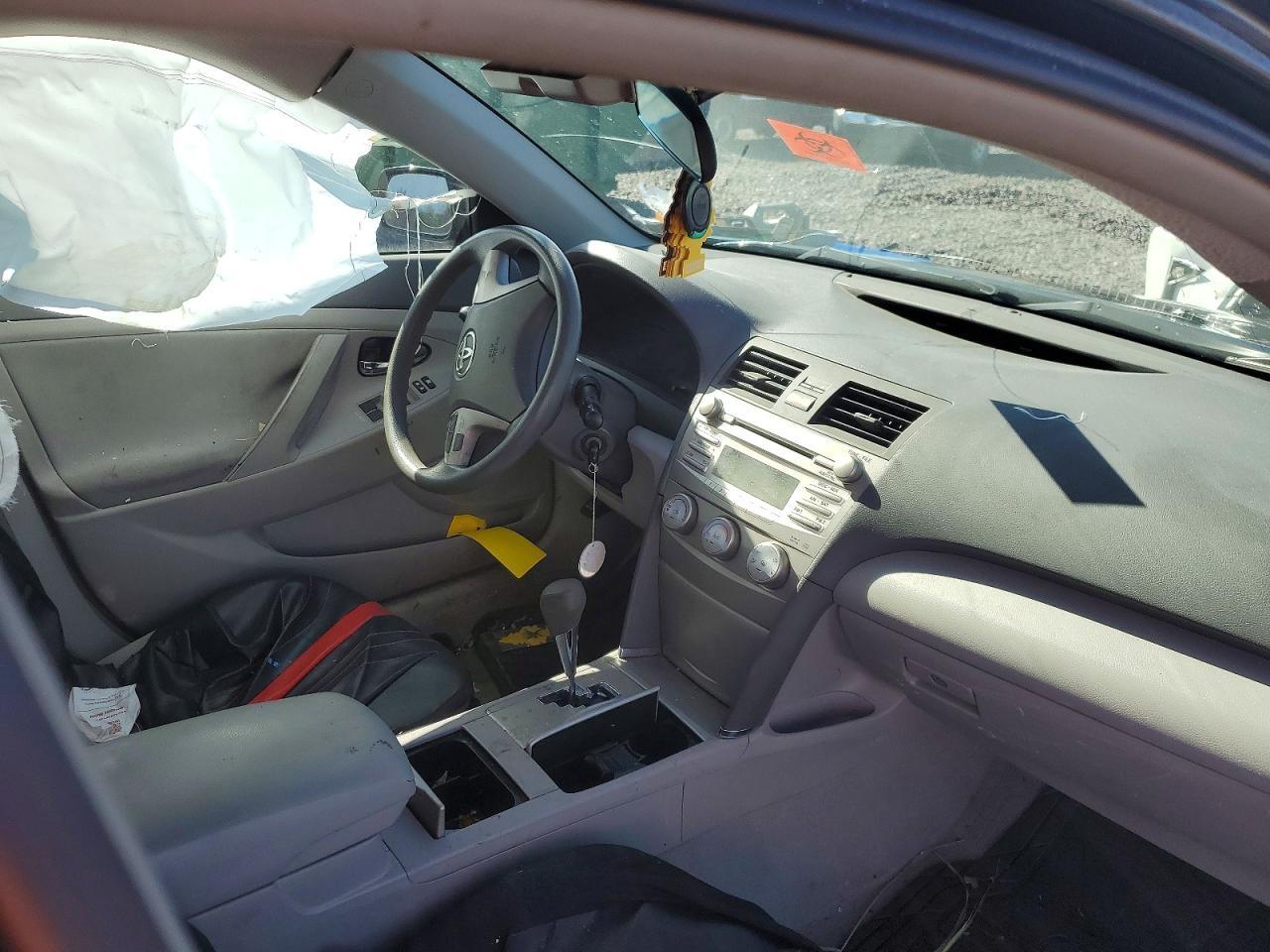 2010 TOYOTA CAMRY