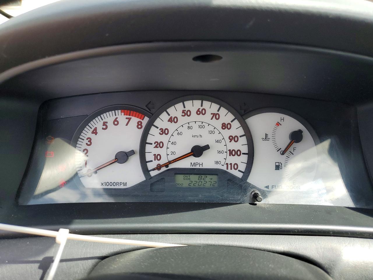 2004 TOYOTA COROLLA