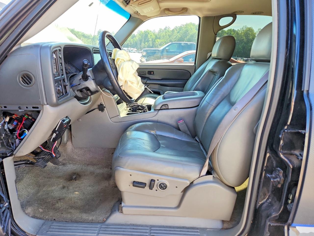 2003 CHEVROLET Tahoe