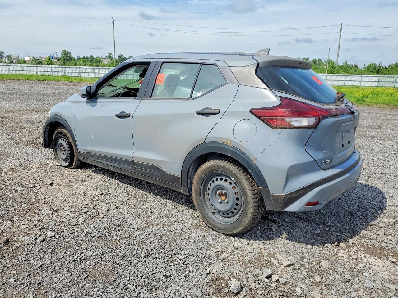 2023 NISSAN KICKS
